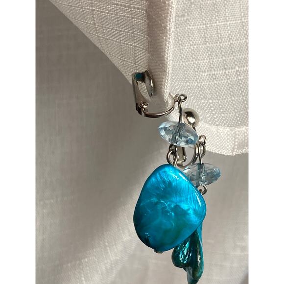 Turquoise shell and plastic crystal bead drop Clip-On Earrings Silvertone VGUC - Picture 4 of 9